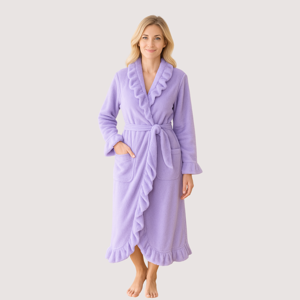 Cassy | Eleganter Plüschbademantel mit Rüschen