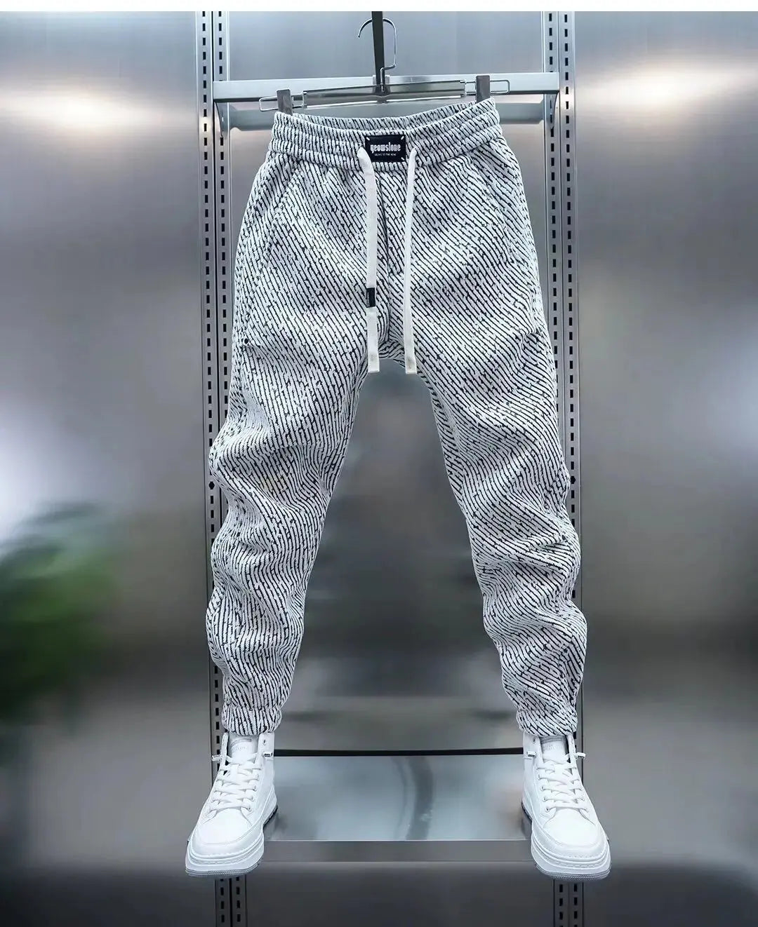 Sami™ patterned pants in a casual cut