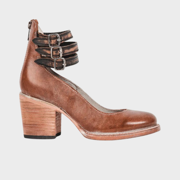 Cindy – Schuhe mit Absatz und Schnallenriemen