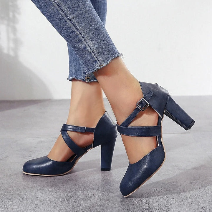 Damen High Heels – Geschlossene Zehenpartie, Knöchelriemen & Vintage-Charme