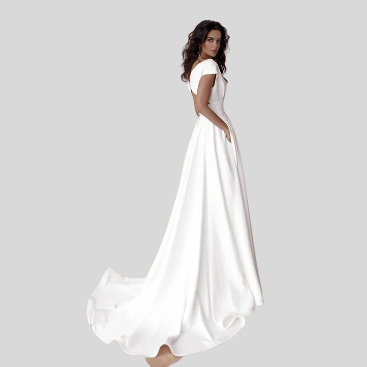 Damen Braut-Maxikleid | Off-Shoulder-Ausschnitt, Seitenschlitz, Betonte Taille & Eleganter Hochzeitsstil