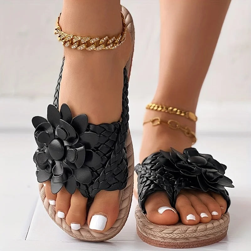 Damen Blumen-Flachsandalen – Geflochtene Riemen, Weiches Futter & Feminin