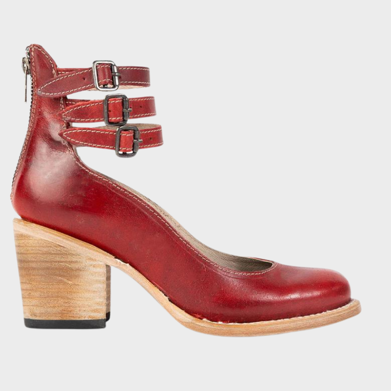 Cindy – Schuhe mit Absatz und Schnallenriemen