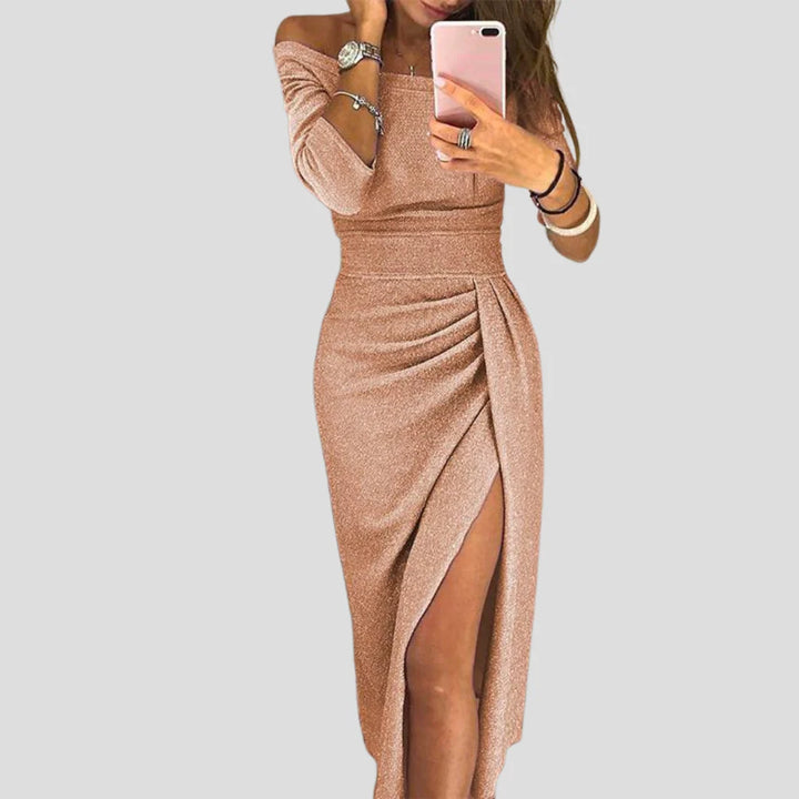 Aziza | Damen Abendmantel – Schulterfreies Design, Seidenbesatz & Figuranabetonend