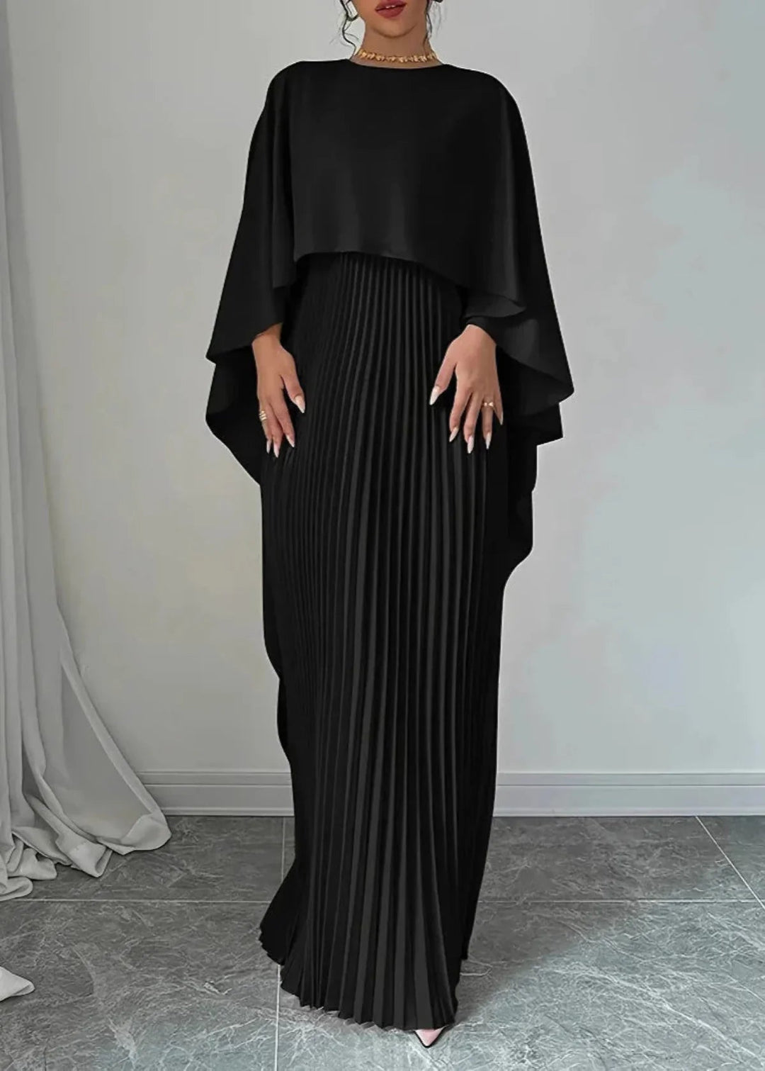 Damen Plissee-Maxikleid | Eleganter Cape-Look, Fliessende Silhouette, Langarm Design & Zeitlose Abend-Eleganz