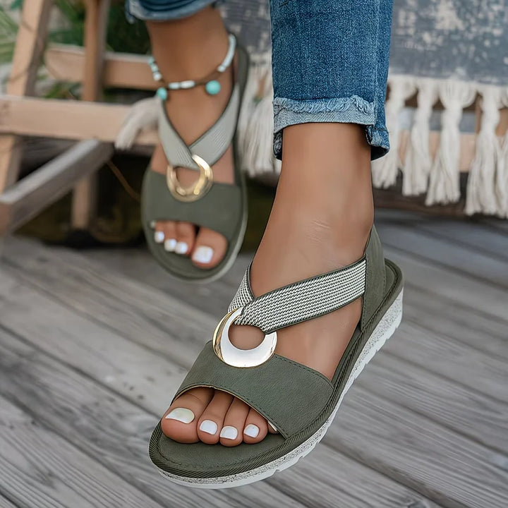 Damen Zehenring Sandalen | Olivgrünes Design – Boho Riemen, Flache Sohle & Sommerlicher Freizeitstil
