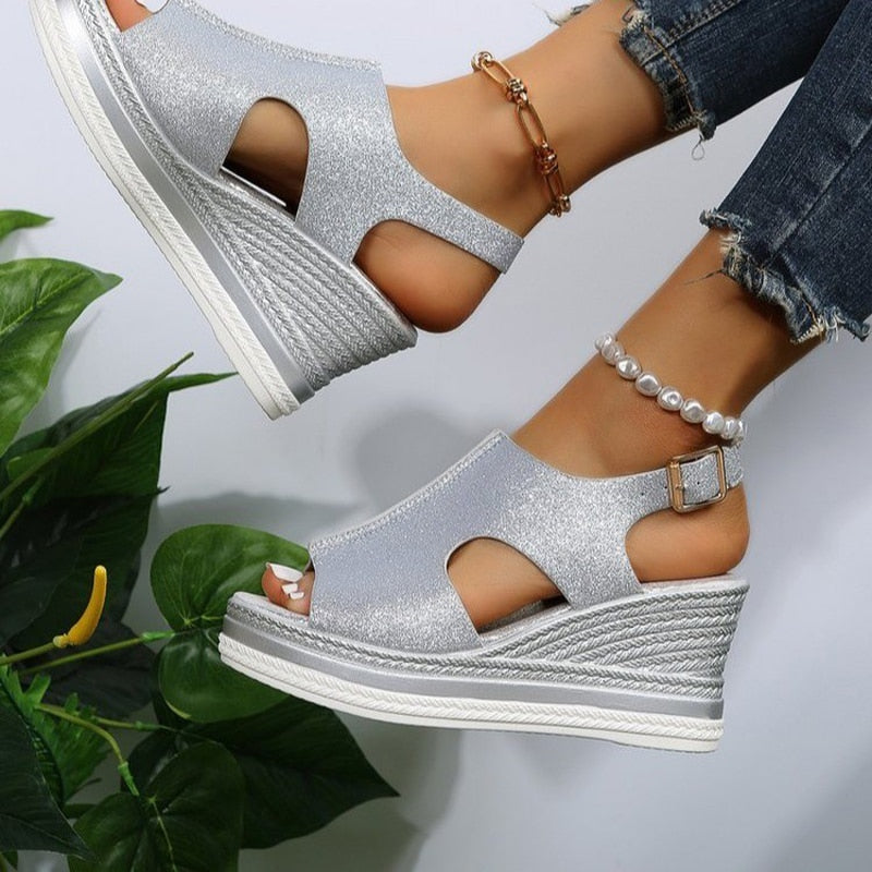 Damen - Elegante Sandalen mit Absatz - Bequemes Design für den Sommer - Modische Damenschuhe