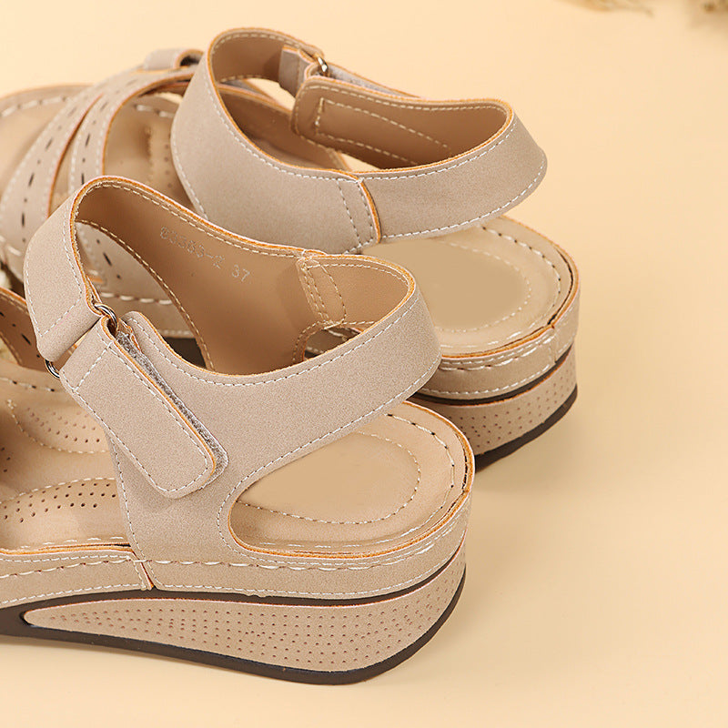 Damen Sandalen – Klettverschluss, Hohe Sohle & Ganztägig Bequem