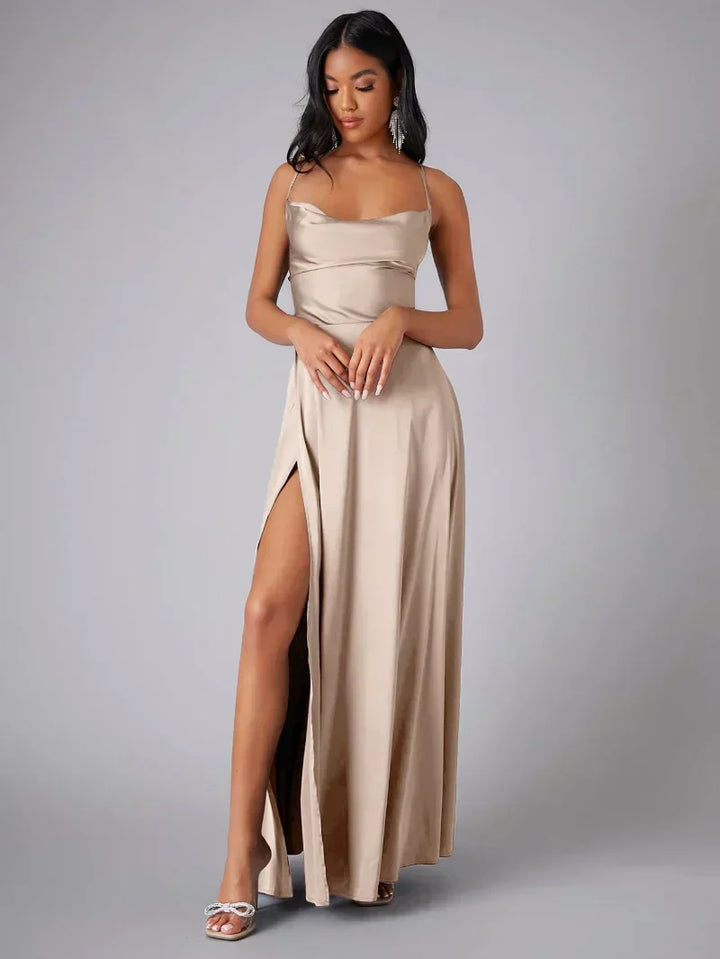 Alvaree | Damen Satin Maxi-Kleid – Figurbetonend, Fliessend & Glamourös