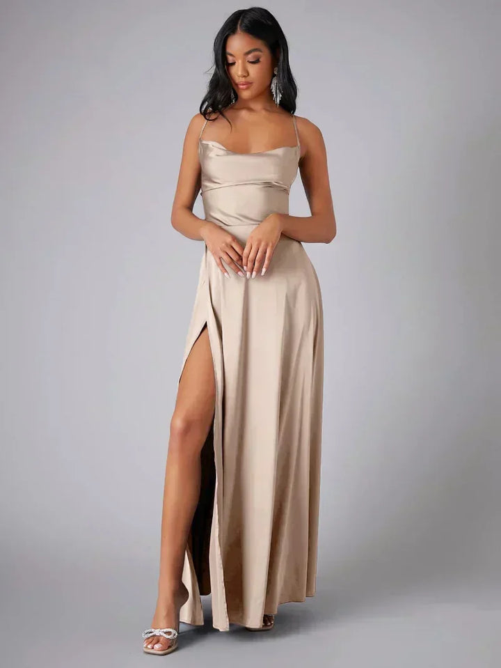 Damen Maxi-Abendkleid – Hoher Schlitz, Spaghettiträger & Schlanke Silhouette