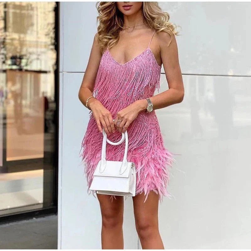 Damen Cocktailkleid – Pailletten, Federbesatz & Glamourös