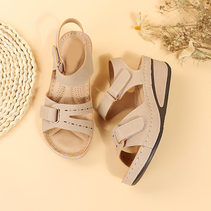 Damen Sandalen – Klettverschluss, Hohe Sohle & Ganztägig Bequem