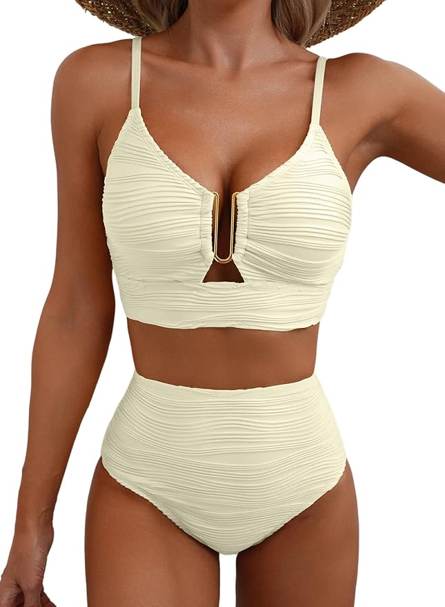 Damen Bikini Set | Strukturierte Ripp-Optik, Cut-Out Detail, Gold-Akzent & Moderner Beach Eleganz Look