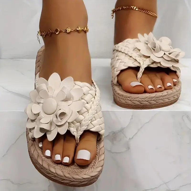 Damen Zehensandalen | Geflochten mit Blumenmuster – Boho Sommersandalen