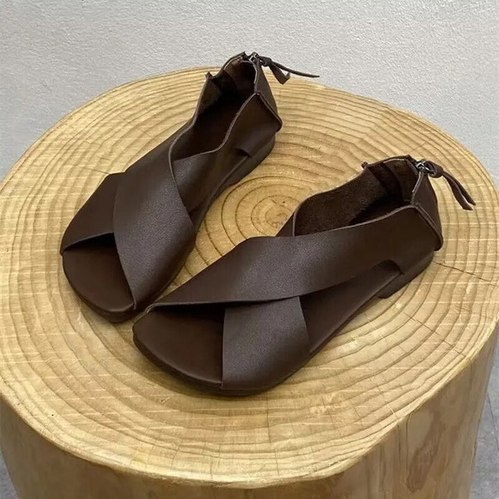 Aida | Damen Ledersandalen – Überkreuzte Riemen, Rutschfest & Elegant