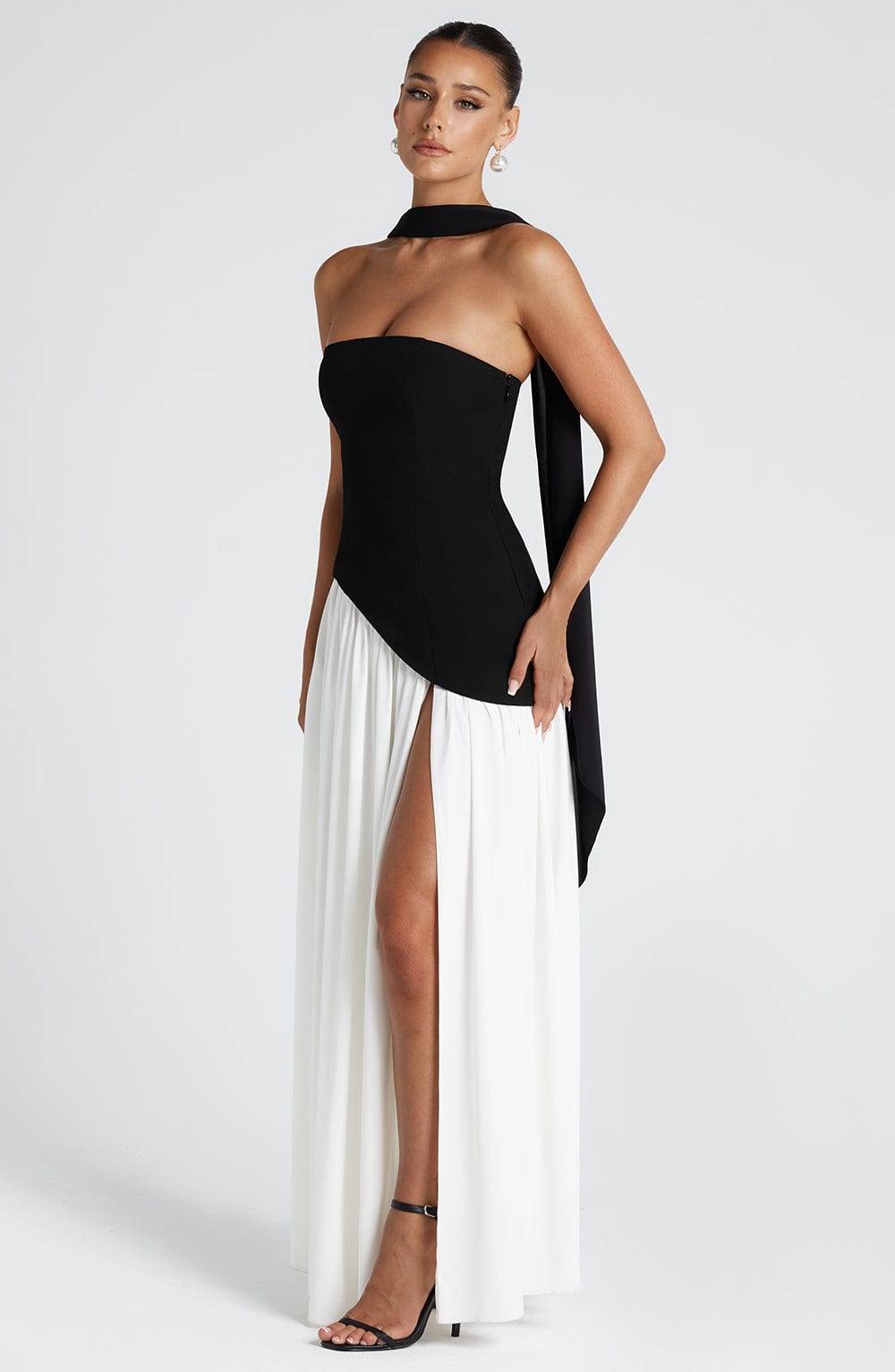 Damen Trägerloses Maxi-Abendkleid – Asymmetrische Taille, Korsett & Hoher Schlitz